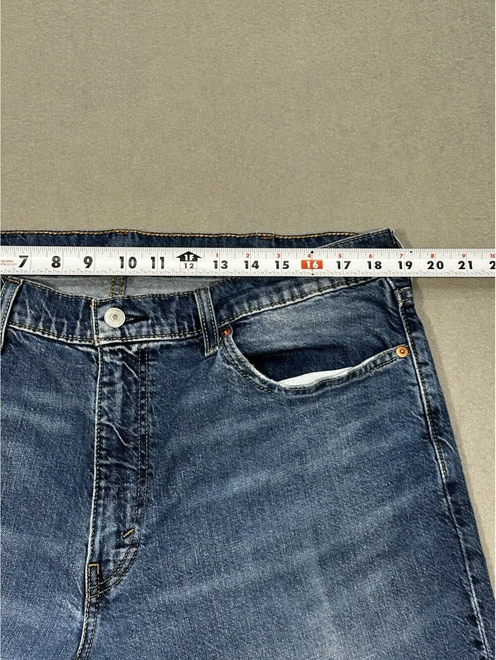 Levis tagged 38x30